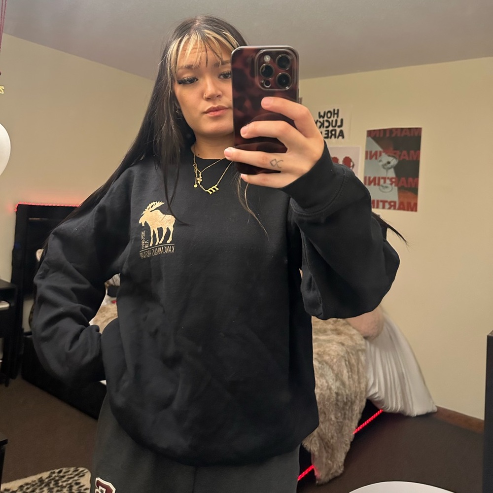 Black Graphic Crewneck Sweatshirt